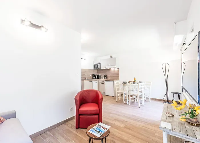 Caesar Domus-3 By Interhome